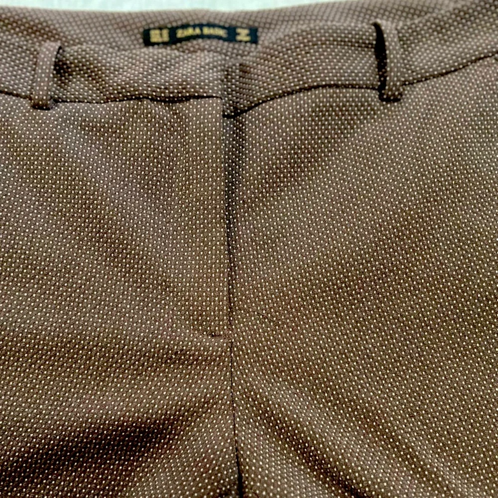 Zara women’s trousers Brown with tiny‎ cream dots size 10